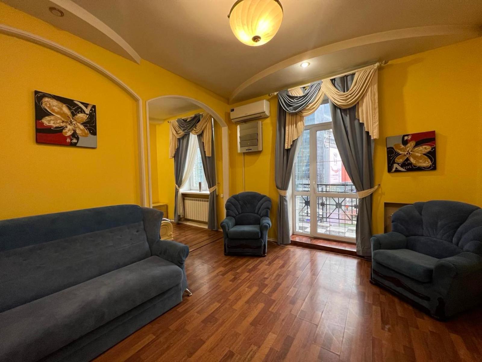 Apartment Near Gulliver 基輔 外观 照片