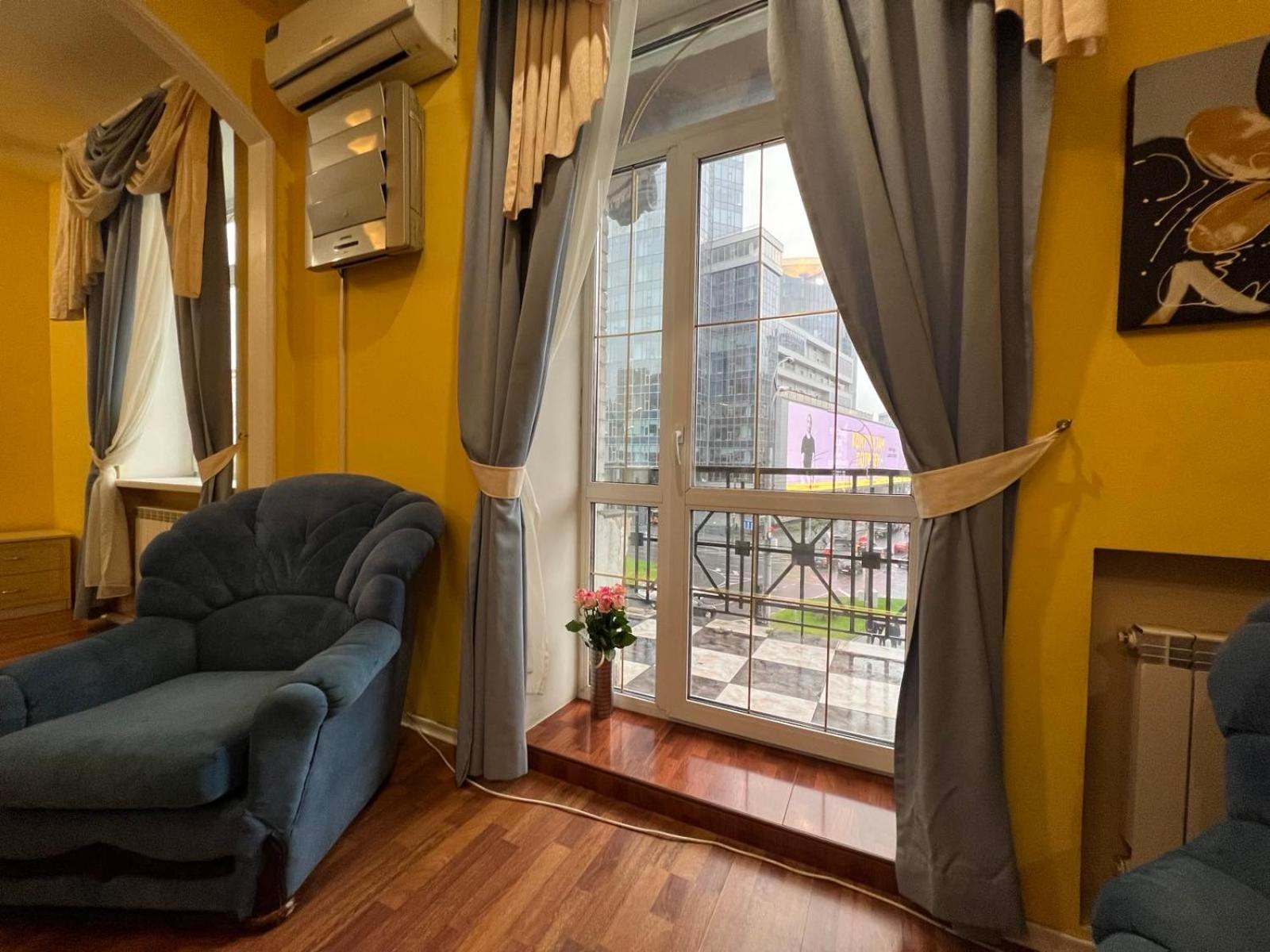 Apartment Near Gulliver 基輔 外观 照片